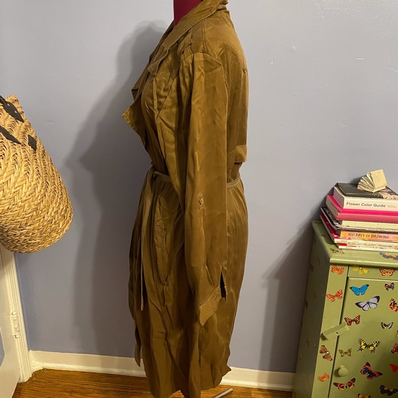Army colored chic lightweight trench coat - Picture 2 of 4